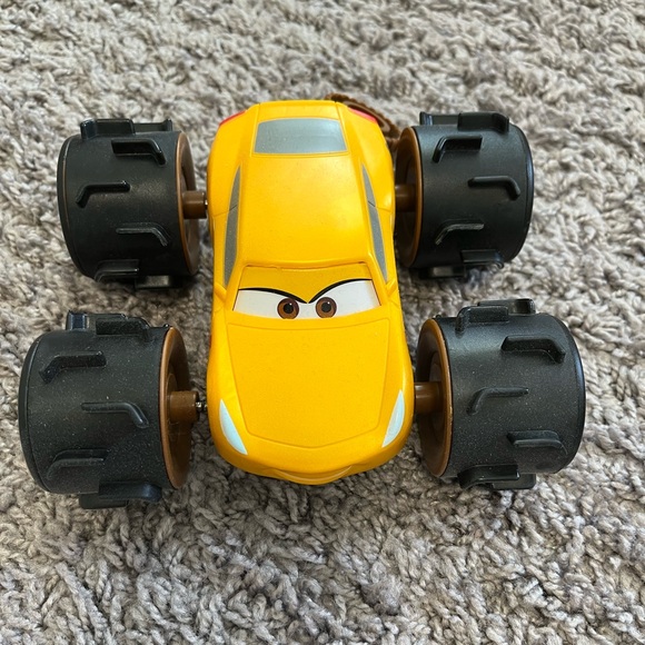 Disney/pixar lighting McQueen toy cars - Picture 4 of 12